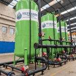 Sistema industrial de polimento de água por Leito Misto Mixed Bed 500 m³/h desenvolvido pela Filtrando Engenharia para refinaria