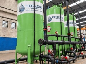 Sistema de Leito Misto 500 m³/h desenvolvido pela Filtrando Engenharia para refinaria Sistema industrial de polimento de água por Leito Misto Mixed Bed 500 m³/h desenvolvido pela Filtrando Engenharia para refinaria